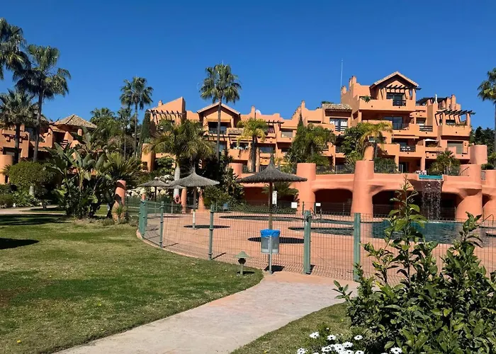 Sotoserena 2d Con Vista A La Piscina Y Montana アパート エステポナ