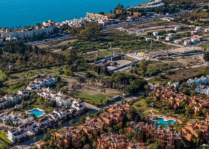 Sotoserena 2d Con Vista A La Piscina Y Montana アパート エステポナ