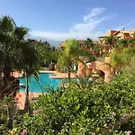 Sotoserena 2d Con Vista A La Piscina Y Montana Apartment Estepona