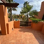 Sotoserena 2d Con Vista A La Piscina Y Montana
