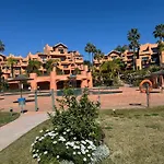 Sotoserena 2d Con Vista A La Piscina Y Montana * Estepona